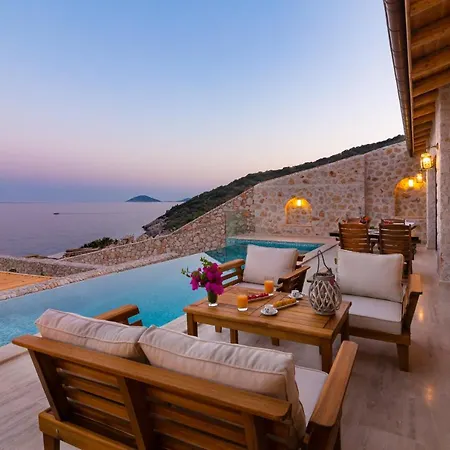 Villa Water Edge 3 *